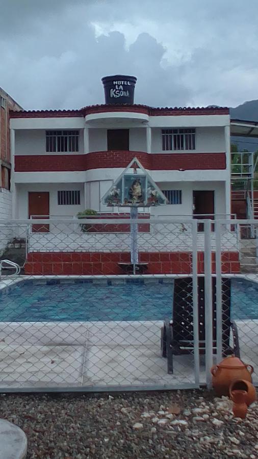 Hotel La Casona Chinacota Екстер'єр фото
